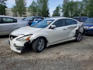 Nissan Altima 2.5L 4 2015