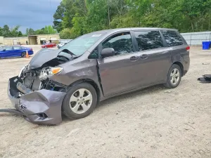 Toyota Sienna 3.5L 6 2013