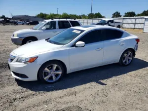 Acura ILX 2.0L 4 2015
