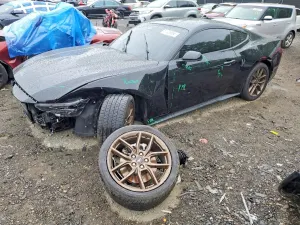 Ford Mustang 2.3L 4 2025