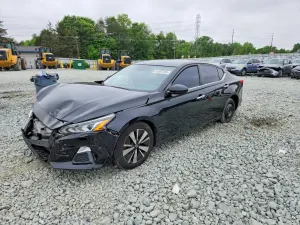 Nissan Altima 2.5L 4 2021