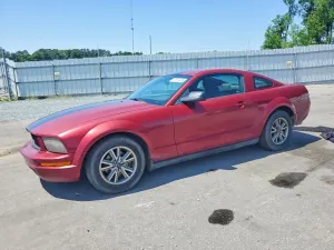Ford Mustang 4.0L 6 2005