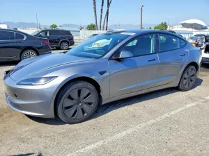 Tesla Model 3 2025