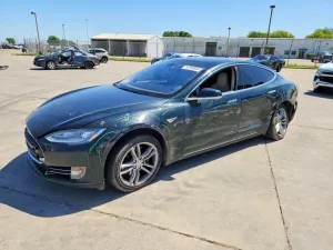 Tesla Model S 2013