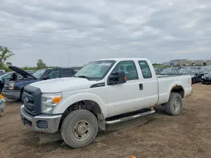 Ford F-250 6.2L 8 2015