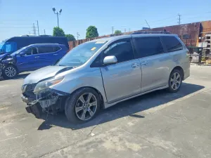 Toyota Sienna 3.5L 6 2018