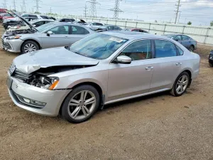 Volkswagen Passat 2.0L 4 2013