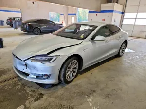 Tesla Model S 2016