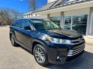Toyota Highlander 3.5L 6 2017