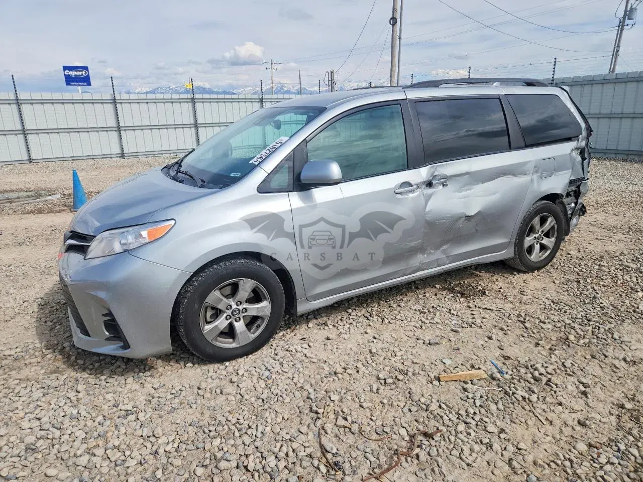Toyota Sienna 3.5L 6 2020