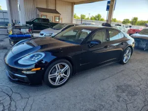 Porsche Panamera 3.0L 6 2018