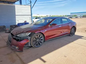 Tesla Model S 2012