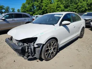 Volkswagen Jetta 2.0L 4 2013