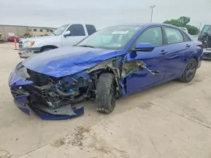 Hyundai Elantra 2.0L 4 2022