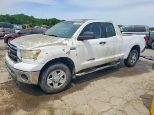 Toyota Tundra 5.7L 8 2010