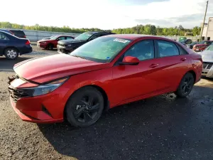 Hyundai Elantra 2.0L 4 2023