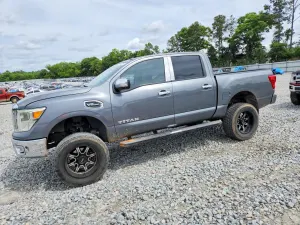 Nissan Titan 5.6L 8 2017