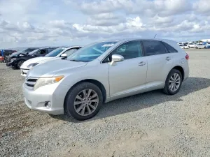 Toyota Venza 2.7L 4 2013