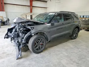 Ford Explorer 2.3L 4 2026