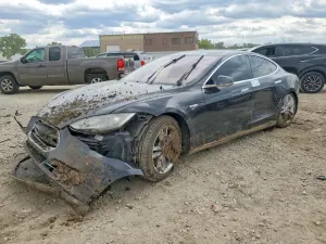 Tesla Model S 2016