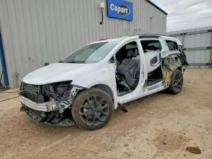 Chrysler Pacifica 3.6L 6 2025
