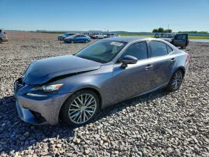 Lexus IS 2.5L 6 2015