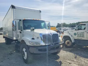 International DuraStar / 4000 6.7L 6 2019