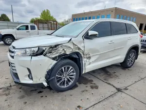 Toyota Highlander 3.5L 6 2018