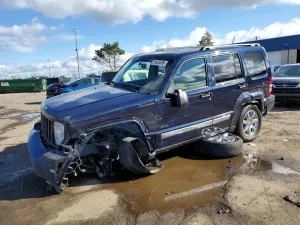 Jeep Liberty 3.7L 6 2012