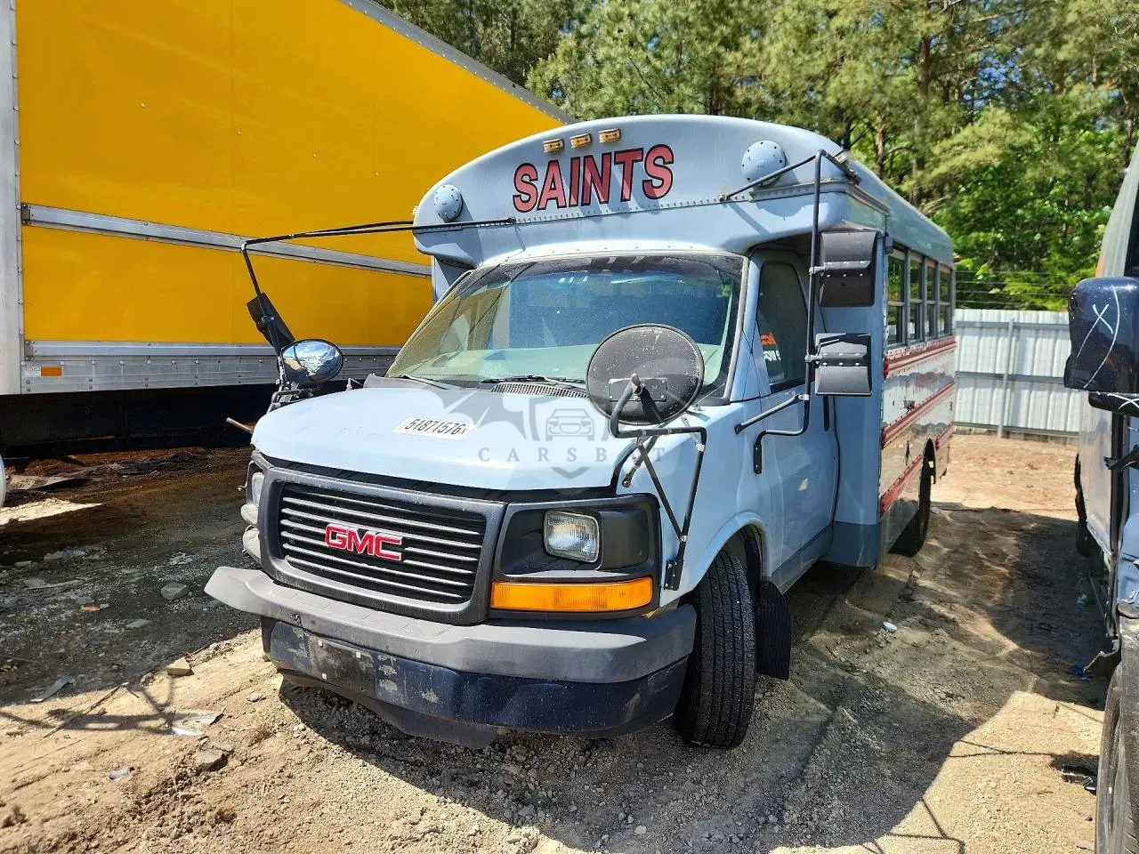 GMC Savana 6.0L 8 2003