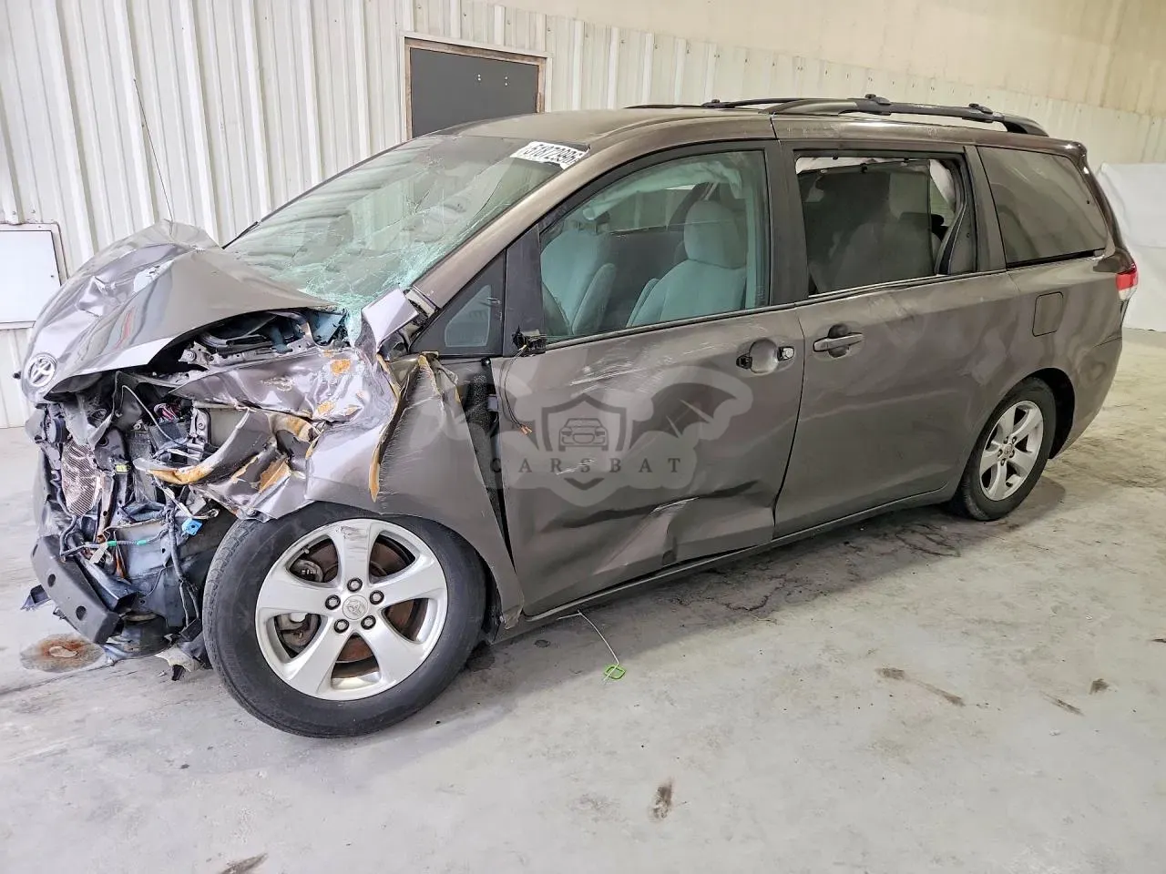 Toyota Sienna 3.5L 6 2013