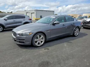 Jaguar XE 2.0L 4 2017