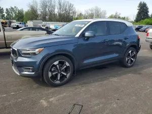 Volvo XC40 2.0L 4 2021