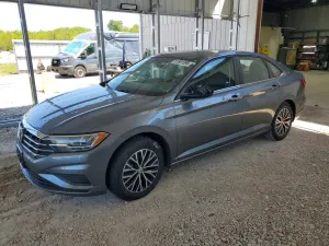 Volkswagen Jetta 1.4L 4 2021