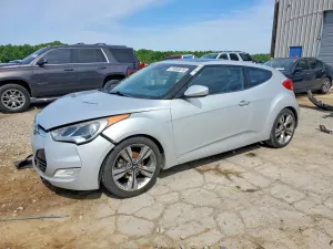 Hyundai Veloster 1.6L 4 2013