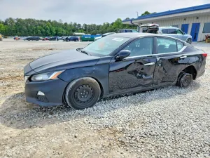 Nissan Altima 2.5L 4 2020