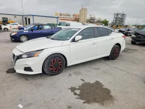 Nissan Altima 2.5L 4 2022