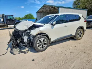 Nissan Rogue 2.5L 4 2021