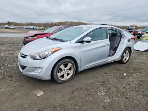 Hyundai Elantra 1.8L 4 2013