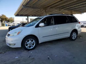 Toyota Sienna 3.3L 6 2005