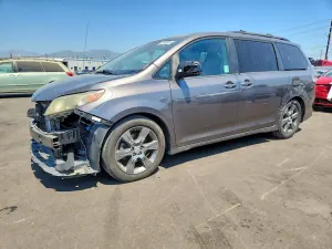 Toyota Sienna 3.5L 6 2012