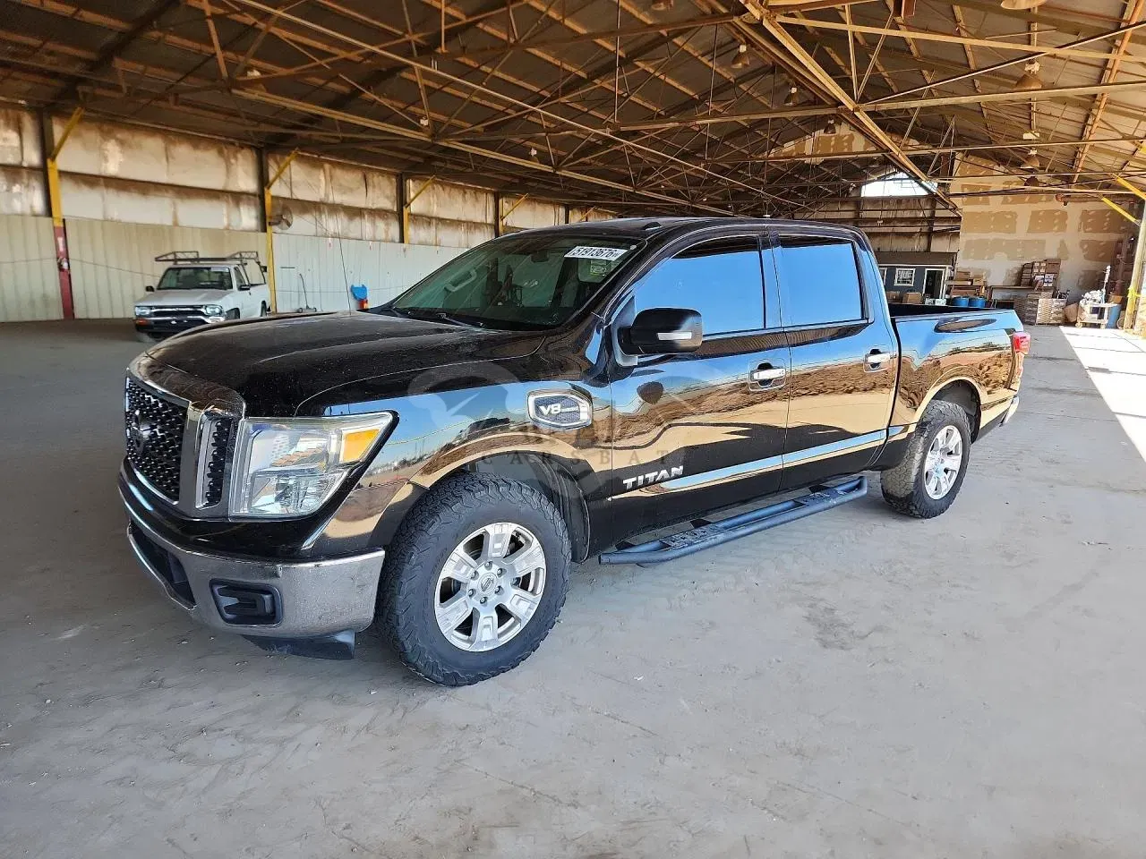 Nissan Titan 5.6L 8 2017