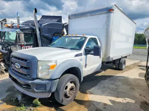 Ford F-450 6.7L 8 2011