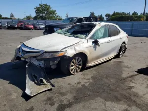 Toyota Camry 2.5L 4 2020