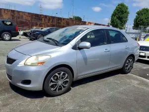 Toyota Yaris 1.5L 4 2012