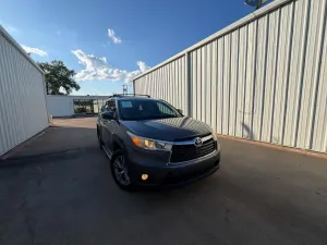Toyota Highlander 3.5L 6 2014