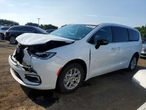 Chrysler Pacifica 3.6L 6 2025