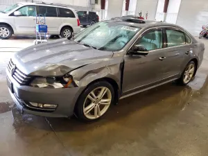 Volkswagen Passat 2.0L 4 2013
