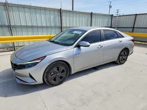 Hyundai Elantra 2.0L 4 2021