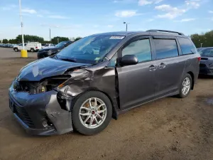Toyota Sienna 3.5L 6 2019